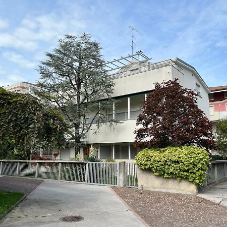 Villa Verdi Apartments Градо Экстерьер фото