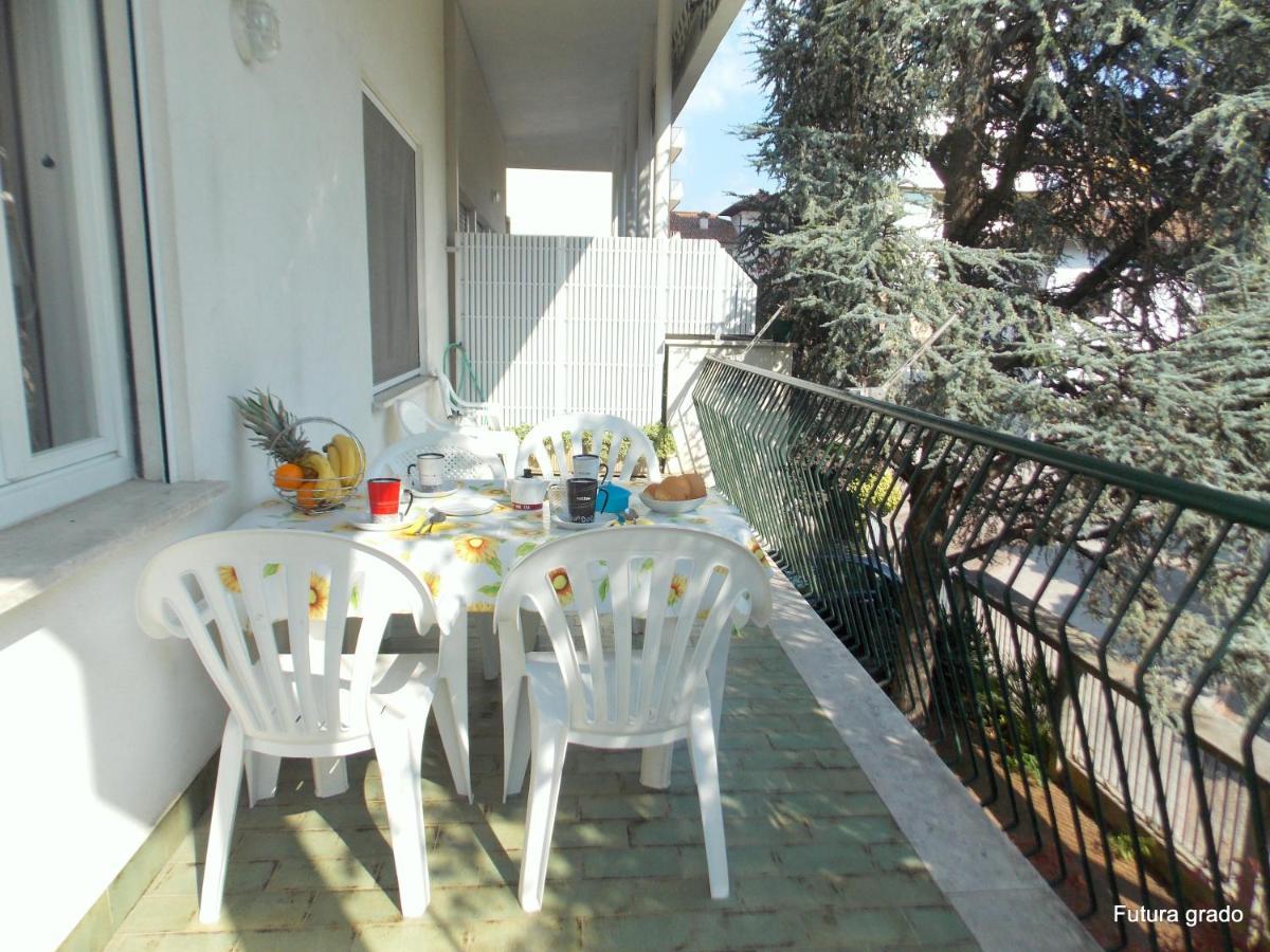 Villa Verdi Apartments Градо Экстерьер фото