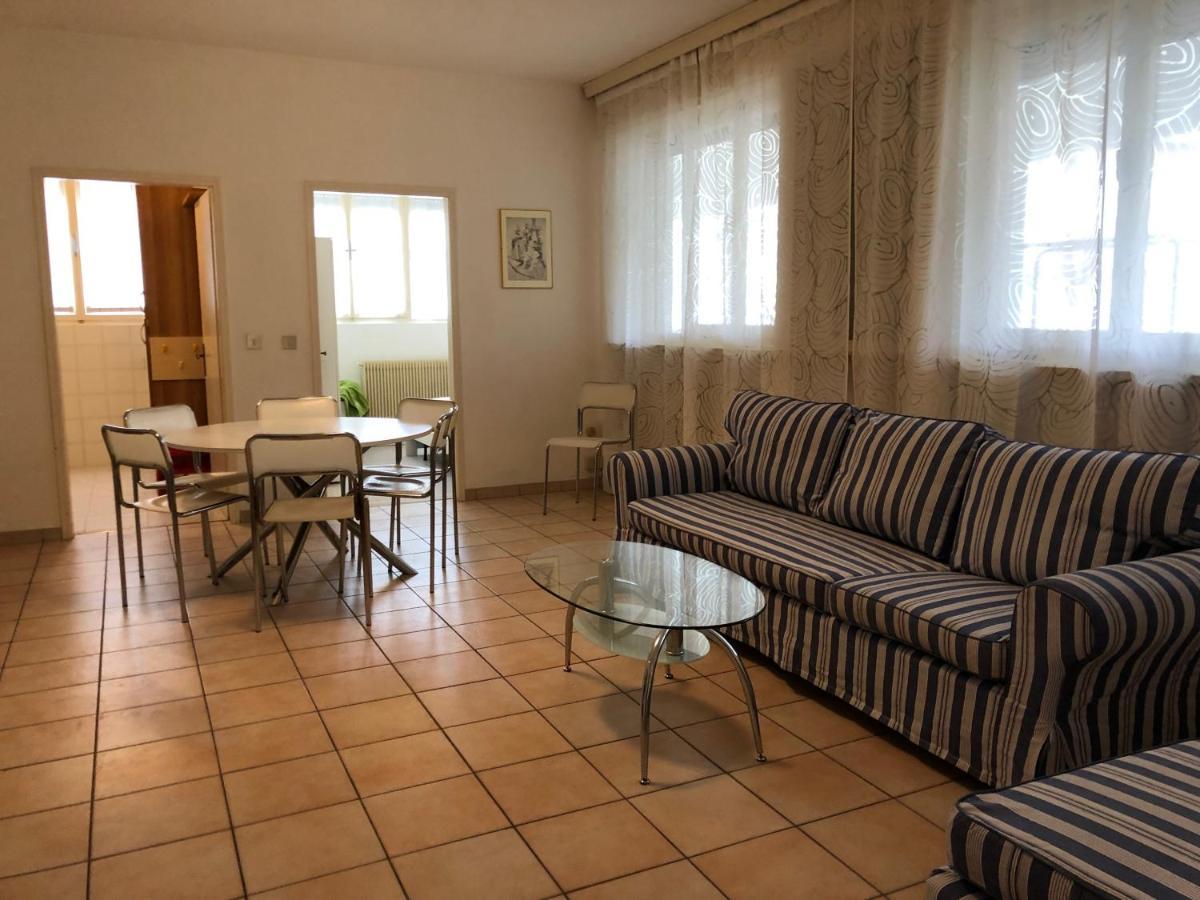 Villa Verdi Apartments Градо Экстерьер фото