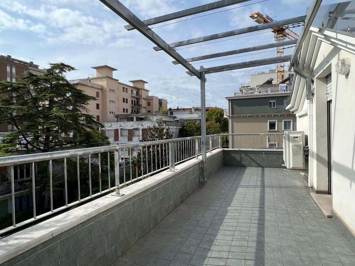 Villa Verdi Apartments Градо Экстерьер фото
